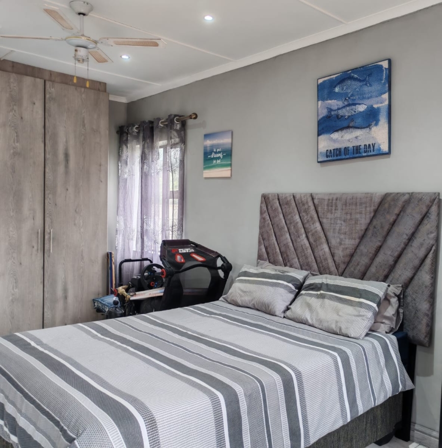 4 Bedroom Property for Sale in Boknesstrand Eastern Cape